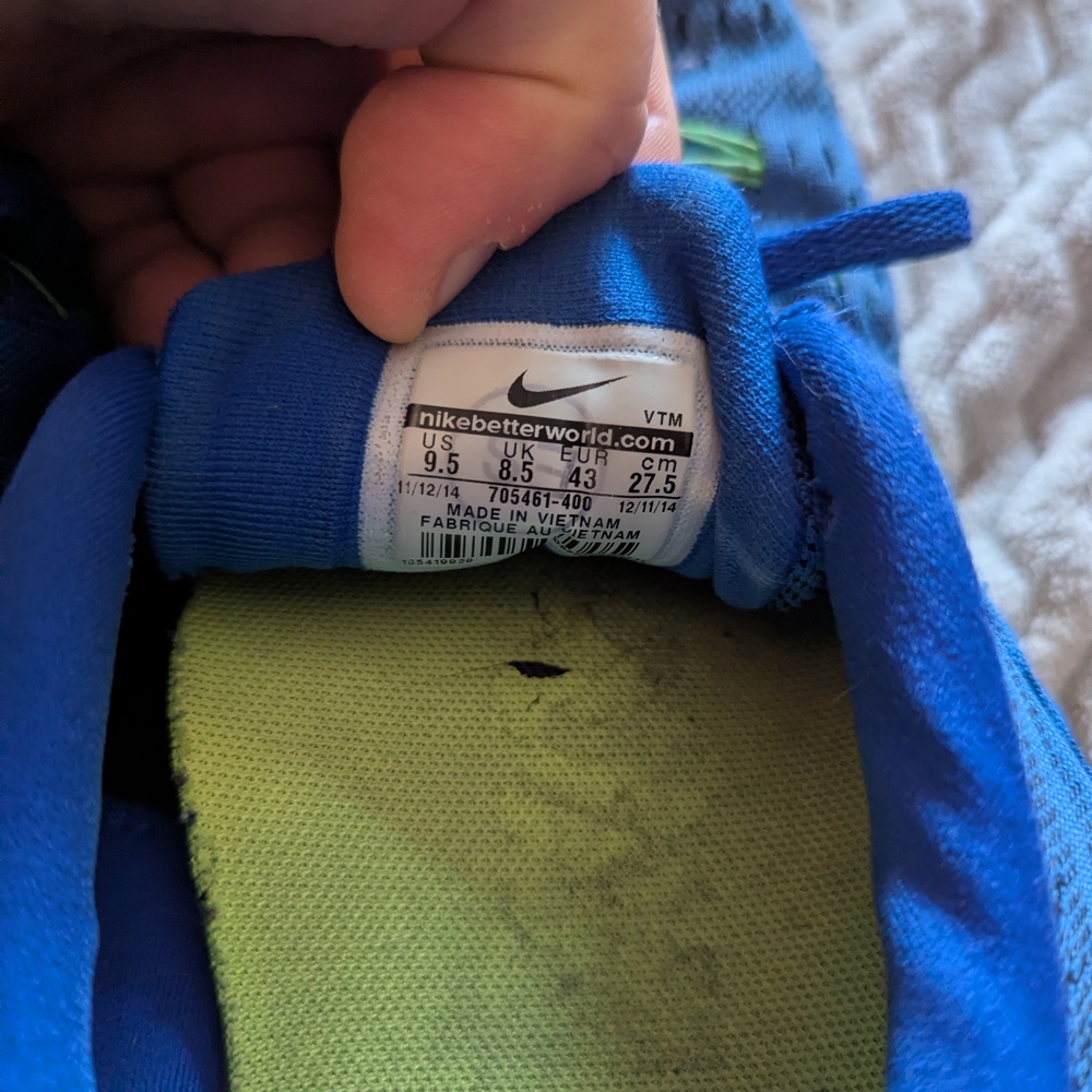 Nike Blue and Green Athletic Shoes - Picture 8 of 8